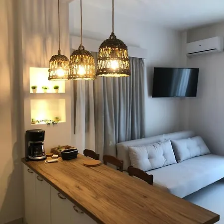 Apartman Fays Luxury By The Sea Finikúnda